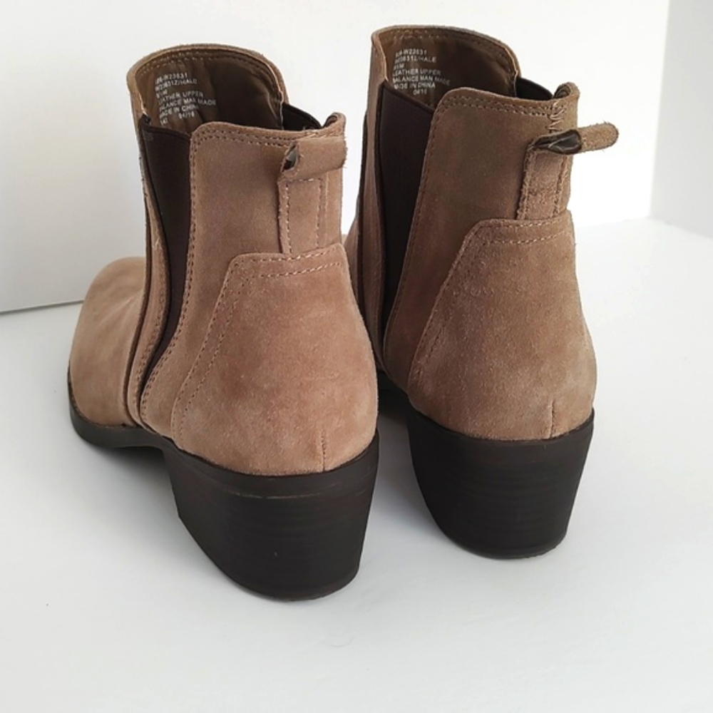 White Mountain Womens Leather/ Suede Upper /Ankle Boots/ Pull On/ Size 9.5 - Picture 5 of 9